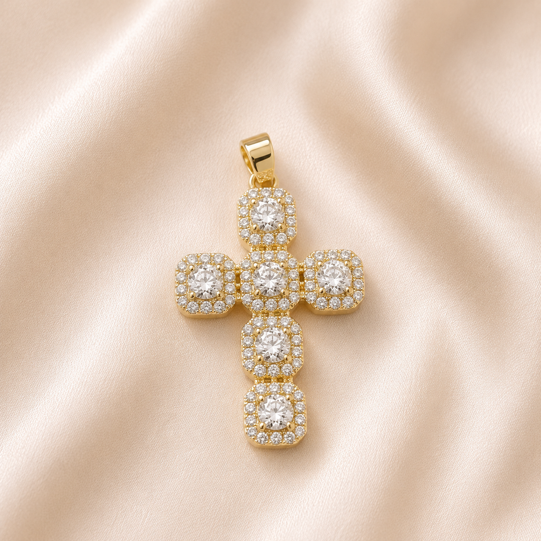 Roma Pavé Cross Pendant